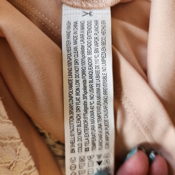 Forever 21 lace white mini dress, medium - Picture 8 of 8